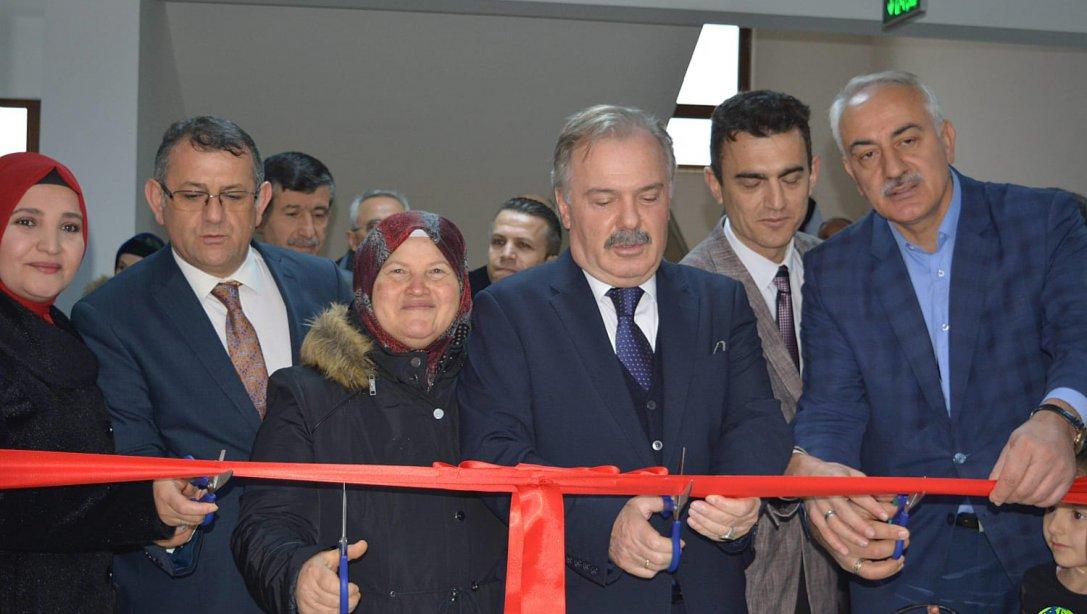 Şehit Kaymakam Muhammet Fatih Safitürk İlkokulu´na Kütüphane Açılışı Yapıldı.
