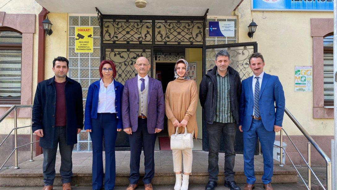 İlçe Milli Eğitim Müdürümüz Halil İbrahim REVİ Aşağı Aksu İlkokulu ve Ortaokulunu ziyaret etti.