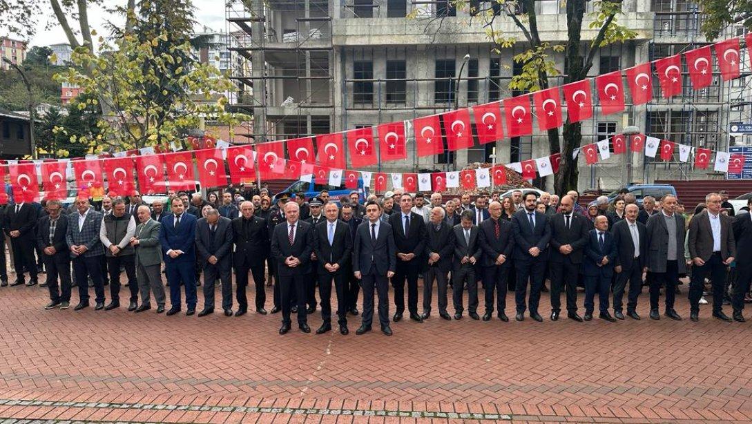 10 Kasım Atatürk'ü Anma Çelenk Töreni ve İlçe Anma Programı gerçekleştirildi.